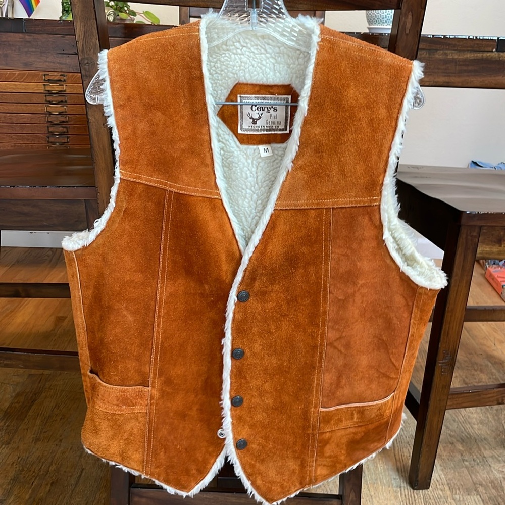 Cevy’s Genuine Suede Leather Vest with fleece lining, size Medium